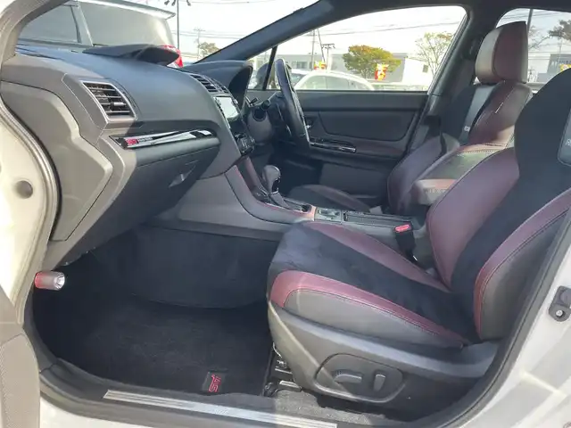スバル ＷＲＸ Ｓ４ STIスポーツアイサイト 鳥取県 2018(平30)年 7.7万km パール ４ＷＤ・ターボ/純正８型ナビ／ＤＶＤ／ＣＤ／ＢＴ/フロント／サイド／バックカメラ/ビルトインＥＴＣ/エアロパーツ/（フロント/サイド/リヤスポイラー）/トランクスポイラー/ビルシュタインサスペンション/レカロハーフレザーシート/アイサイト/レーダークルーズコントロール/前席パワーシート/シートヒーター/LEDヘットライト/純正18インチアルミホイール/（STIスポーツR用アルミホイール）/オートライト/パドルシフト/プッシュエンジンスタート/電動パーキングブレーキ