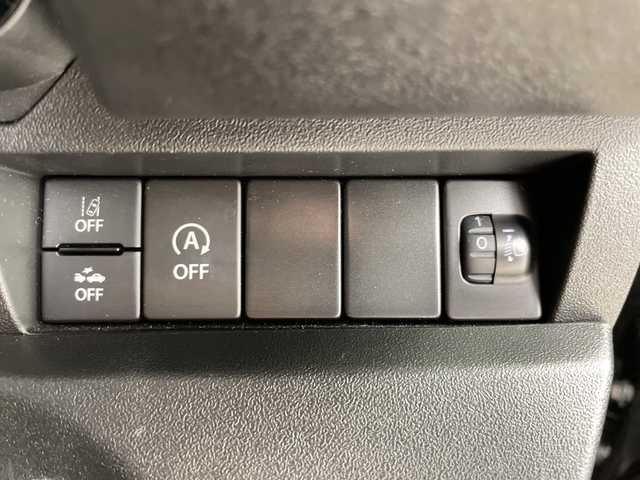 スズキ ジムニー XL 道央・札幌 2024(令6)年 0.9万km ブルーイッシュブラックパール3 ・４WD/ターボ/・スズキセーフティサポート/・衝突被害軽減ブレーキ/・純正8インチディーラーナビ/・DVD.CD.SD.BT.フルセグ/・バックカメラ /・TOYO  OPEN COUNTRYタイヤ/・LEDオートライト/オートハイビーム/・イエローフォグランプ/・運転席/助手席シートヒーター/・ビルトインETC/・スタッドレスタイヤ積込/・スマートキー/プッシュスタート