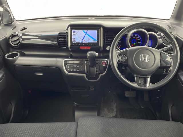 ホンダ Ｎ ＢＯＸ カスタム G SSパッケージ 神奈川県 2013(平25)年 8.5万km プレミアムホワイトパール 【(株)IDOMが運営する【じしゃロン相模原店】の自社ローン対象車両になります。こちらは現金ご利用時の価格です。自社ローンご希望の方は別途その旨お申付け下さい。】/〇　純正ナビ/〇　ワンセグテレビ/〇　Bluetooth/〇　バックカメラ/〇　アイドリングストップ/〇　ウィンカーミラー/〇　ドアバイザー/〇　プッシュスタート/〇　両側パワースライドドア/〇　HID/〇　ETC/〇　社外アルミホイール/〇　オートライト/〇　電動格納ミラー