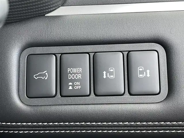 三菱 デリカＤ：５ シャモニー 東京都 2024(令6)年 0.1万km ブラックダイヤモンド Air17インチアルミホイール/BIG-X11型ナビ/ハーフレザーシート/BSM/両側パワースライドドア/純正LEDヘッドライト/パワーシート/シートヒーター/パワーバックドア/オートステップ/バックカメラ