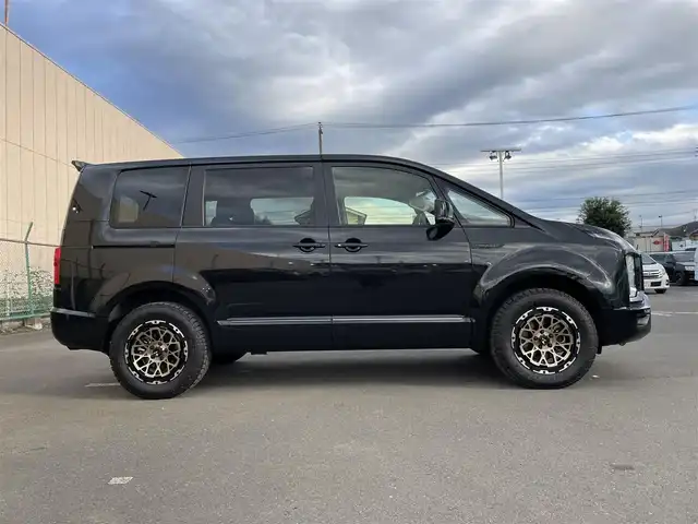 三菱 デリカＤ：５ シャモニー 東京都 2024(令6)年 0.1万km ブラックダイヤモンド Air17インチアルミホイール/BIG-X11型ナビ/ハーフレザーシート/BSM/両側パワースライドドア/純正LEDヘッドライト/パワーシート/シートヒーター/パワーバックドア/オートステップ/バックカメラ