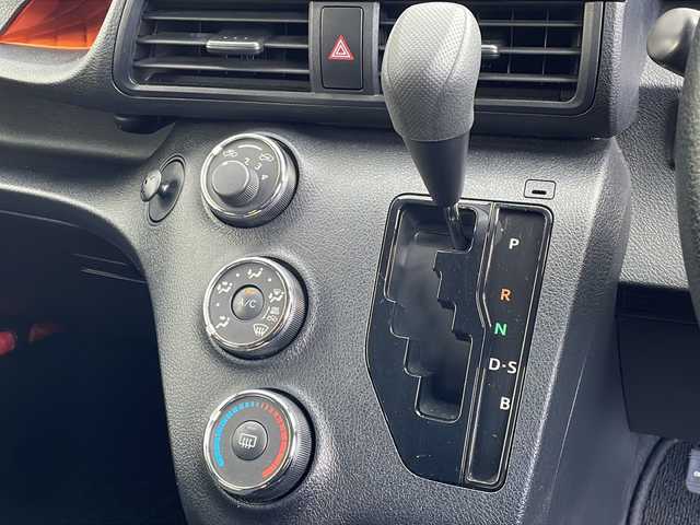 トヨタ シエンタ X 福島県 2019(令1)年 3.7万km ブラックマイカ 4WD 純正ナビ フルセグTV Bluetooth バックカメラ 左側パワースライドドア ドライブレコーダー 社外アルミホイール 3列目シート 横滑り防止装置 フロアマット ドアバイザー