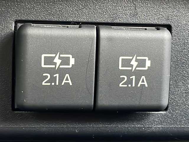 トヨタ シエンタ X 福島県 2019(令1)年 3.7万km ブラックマイカ 4WD 純正ナビ フルセグTV Bluetooth バックカメラ 左側パワースライドドア ドライブレコーダー 社外アルミホイール 3列目シート 横滑り防止装置 フロアマット ドアバイザー