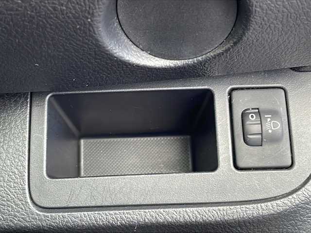 トヨタ シエンタ X 福島県 2019(令1)年 3.7万km ブラックマイカ 4WD 純正ナビ フルセグTV Bluetooth バックカメラ 左側パワースライドドア ドライブレコーダー 社外アルミホイール 3列目シート 横滑り防止装置 フロアマット ドアバイザー