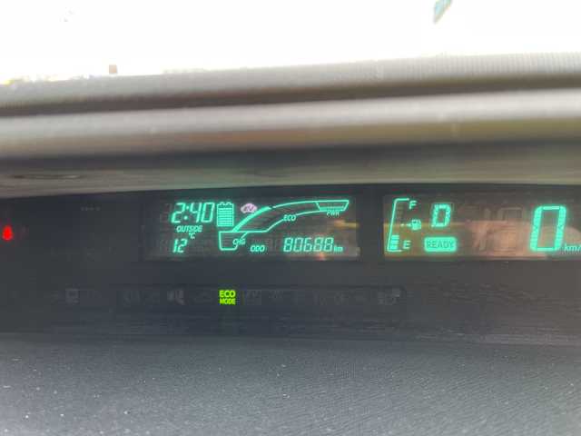 トヨタ アクア G 石川県 2013(平25)年 8.1万km グレーメタリック 純正ナビ　フルセグＴＶ　ＥＴＣ　ドラレコ　スマートキー　プッシュスタート　電動ミラー　社外アルミホイール　社外アルミ＆スタッドレス積み込み