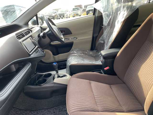 トヨタ アクア G 石川県 2013(平25)年 8.1万km グレーメタリック 純正ナビ　フルセグＴＶ　ＥＴＣ　ドラレコ　スマートキー　プッシュスタート　電動ミラー　社外アルミホイール　社外アルミ＆スタッドレス積み込み