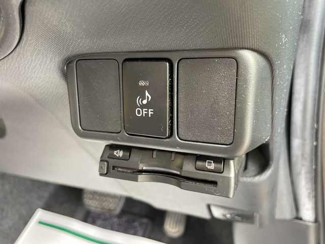 トヨタ アクア G 石川県 2013(平25)年 8.1万km グレーメタリック 純正ナビ　フルセグＴＶ　ＥＴＣ　ドラレコ　スマートキー　プッシュスタート　電動ミラー　社外アルミホイール　社外アルミ＆スタッドレス積み込み