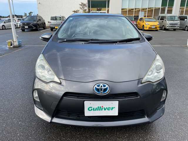 トヨタ アクア G 石川県 2013(平25)年 8.1万km グレーメタリック 純正ナビ　フルセグＴＶ　ＥＴＣ　ドラレコ　スマートキー　プッシュスタート　電動ミラー　社外アルミホイール　社外アルミ＆スタッドレス積み込み