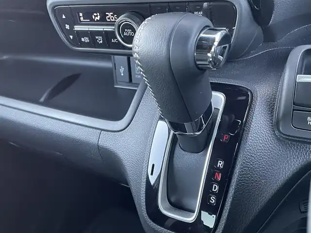 ホンダ Ｎ ＢＯＸ カスタム L ターボ 香川県 2023(令5)年 3.4万km プラチナホワイトパール 登録時走行距離：33181km/ディーラー純正ナビ/　CD DVD BT フルセグTV/バックカメラ/ホンダセンシング/レーダークルーズコントロール/レーンキープアシスト/クリアランスソナー/LEDヘッドライト/オートライト/フォグランプ/レベライザヘッドライト/ホールド機能付き電子パーキングブレーキ/ハーフレザーシート/シートヒーター/ロールサンシェード/ISOFIX/前後ドライブレコーダー/ビルトインETC/プッシュスタート/スマートキー/スペアキー/新車時保証書/ワンオーナー