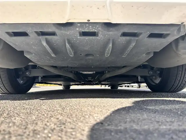 トヨタ クラウン ハイブリッド RS アドバンス 宮城県 2018(平30)年 9.3万km ホワイトパールクリスタルシャイン デジタルインナーミラー/レザーシートパッケージ/・黒革シート/・シートベンチレーション/＝＝＝/セーフティセンス/・レーントレーシングアシスト/・レーダークルーズコントロール/・プリクラッシュセーフティ/・アダプティブハイビーム/・ロードサインアシスト/・先行車発進告知機能/ブラインドスポットモニター/リアクロストラフィックオートブレーキ/リアクロストラフィックアラート/純正ナビ/・CD/DVD/・Bluetooth/・フルセグTV/バックカメラ/ビルトインETC2.0/ドライブレコーダー/GPSレーダー探知機（TZ-R101）/AC100V/100W/革巻きステアリング/パドルシフト/シートヒーター/ステアリングヒーター/パワーシート（運転席メモリー機能付）/電動パーキングブレーキ/ブレーキホールド/3眼LEDヘッドランプ/シーケンシャルターンランプ/フォグランプ/オートライト/スマートキー＆プッシュスタート/電動格納ミラー/純正18インチAW/フロアマット/ドアバイザー/W/サイド/カーテンエアバッグ