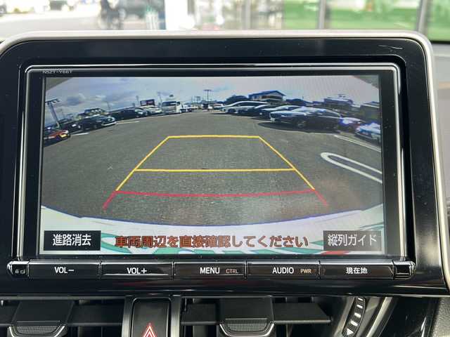 トヨタ Ｃ－ＨＲ G 岐阜県 2017(平29)年 3.7万km ホワイトパールクリスタルシャイン 登録時走行距離：36729km/純正ナビ（NSZT-Y66T）/バックカメラ/フルセグテレビ・Bluetooth/トヨタセーフティーセンス/レーダークルーズコントロール/リアクロストラフィックアラート/コーナーセンサー/ブラインドスポットモニター/レーンキープアシスト/ビルトインETC/LEDヘッドライト/オートライト/オートマチックハイビーム/ドライブレコーダー/ハーフレザーシート/純正フロアマット/純正アルミホイール/プッシュスタート/スマートキー