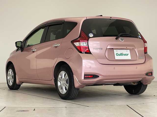 日産 ノート X 愛知県 2017(平29)年 4.2万km ピンク 衝突軽減システム/純正ナビ/全方位カメラ/ワンセグ/CD DVD/Bluetooth/バックカメラ/コーナーセンサー/ETC/ドライブレコーダー/ステアリングスイッチ/スマートキー/プッシュスタート