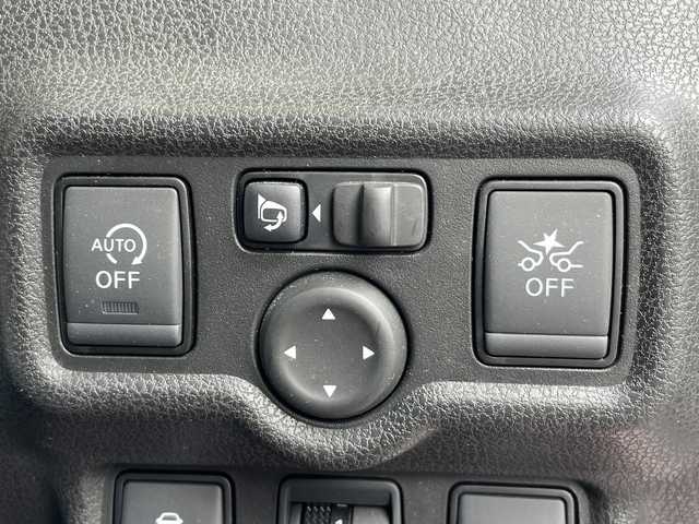 日産 ノート X 愛知県 2017(平29)年 4.2万km ピンク 衝突軽減システム/純正ナビ/全方位カメラ/ワンセグ/CD DVD/Bluetooth/バックカメラ/コーナーセンサー/ETC/ドライブレコーダー/ステアリングスイッチ/スマートキー/プッシュスタート