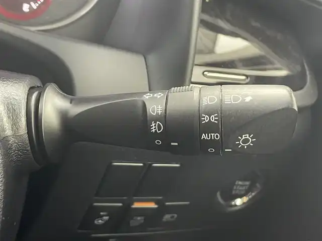 トヨタ ヴェルファイア Z Gエディション 埼玉県 2019(平31)年 4.8万km ホワイトパールクリスタルシャイン 禁煙 後席モニタ 純正10型ナビ 両側電動 Bカメラ 温冷シート LEDヘッドライト ビルトインETC 前後ドライブレコーダー フルセグ BT パワーシート 電動リアゲート 追従走行 ワイヤレス充電　ＭＴモード付ＡＴ　オートハイビーム　レーンキープ　コーナーセンサー　純正フロアマット　フルフラット　オットマン　衝突被害軽減　スマートキー　プッシュスタート　１００Ｖ電源