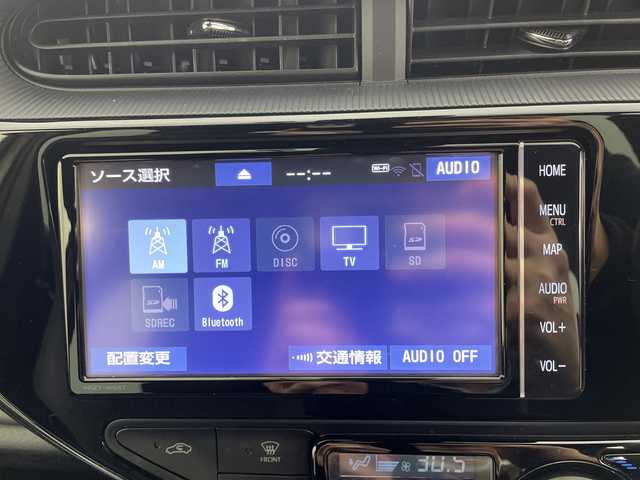トヨタ アクア クロスオーバー グラム 群馬県 2019(令1)年 3.2万km ベージュ 純正ナビ　バックカメラ　フルセグＴＶ　ＥＴＣ　純正ドラレコ　衝突被害軽減ブレーキ　レーンアシスト　オートマチックハイビーム　ハーフレザーシート　スマートキー　プッシュスタートボタン　ＡＡＣ　禁煙車