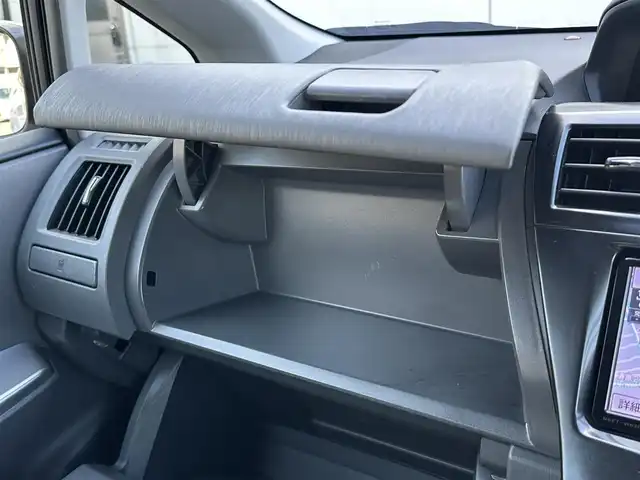 トヨタ プリウス α S ツーリングセレクション 東京都 2014(平26)年 4.9万km ホワイトパールクリスタルシャイン ワンオーナー/純正ナビ【Bluetooth接続可、CD、DVD、フルセグTV走行中視聴可】/バックカメラ/ドライブレコーダー前後/ドライブモード【EV、ECO、PWR】/純正フロアマット/純正アルミホイール/オートライト/盗難防止装置/横滑り防止装置/ABS/Wエアバッグ/カーテンエアバッグ/スマートキー/スペアキー1本/保証書、取扱説明書