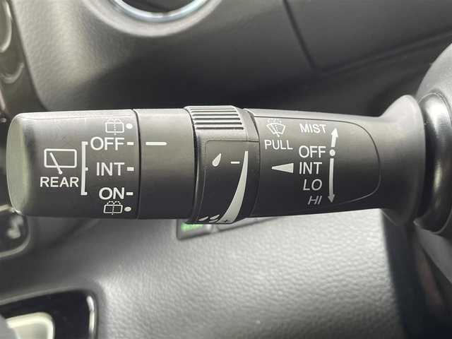 ホンダ Ｎ ＢＯＸ カスタム G L ホンダセンシング 福岡県 2020(令2)年 5.4万km 黒 純正7インチナビ/Bluetooth　CD　DVD/フルセグTV　/バックカメラ/・ホンダセンシング/・衝突被害軽減システム/・衝突被害軽減ブレーキ/・近距離衝突軽減ブレーキ/・車線逸脱防止支援/・車線逸脱警報/・標識認識機能/・急アクセル抑制機能/・先行車発進お知らせ機能/・誤発進抑制機能/・後方発進抑制機能/クルーズコントロール/エンジンプッシュボタン/ETC/ステアリングスイッチ