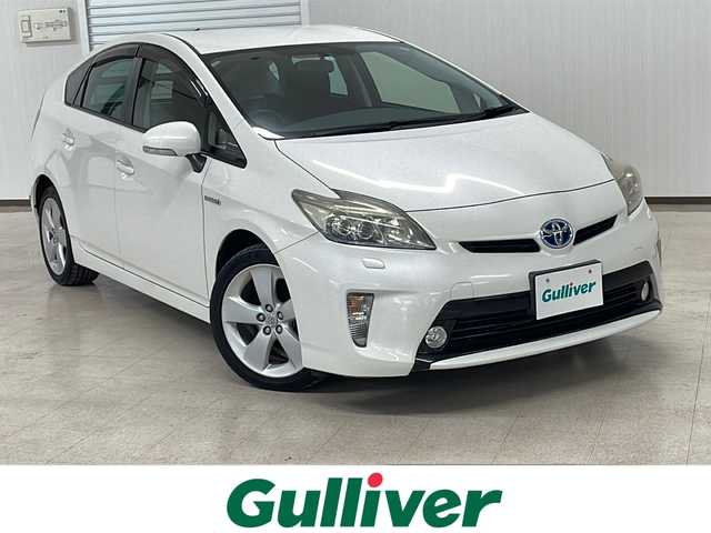 トヨタ プリウス S ツーリングセレクション 熊本県 2013(平25)年 4.5万km ホワイトパールクリスタルシャイン 純正ナビ（NSCP-W62）/TV/Bluetooth/CD/ビルトインETC/LEDヘッドライト/純正17インチAW/純正フロアマット/スマートキー/アイドリングストップ/ステアリングスイッチ/フォグランプ