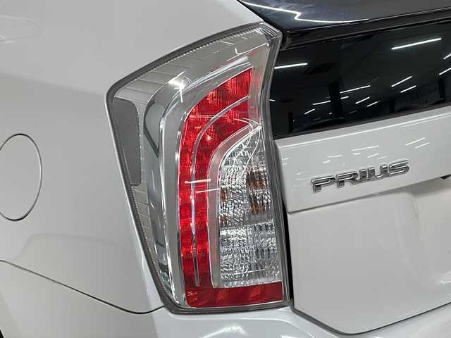 トヨタ プリウス S ツーリングセレクション 熊本県 2013(平25)年 4.5万km ホワイトパールクリスタルシャイン 純正ナビ（NSCP-W62）/TV/Bluetooth/CD/ビルトインETC/LEDヘッドライト/純正17インチAW/純正フロアマット/スマートキー/アイドリングストップ/ステアリングスイッチ/フォグランプ