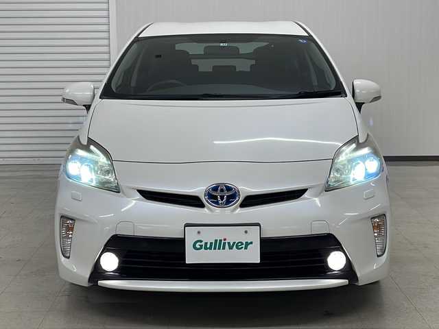 トヨタ プリウス S ツーリングセレクション 熊本県 2013(平25)年 4.5万km ホワイトパールクリスタルシャイン 純正ナビ（NSCP-W62）/TV/Bluetooth/CD/ビルトインETC/LEDヘッドライト/純正17インチAW/純正フロアマット/スマートキー/アイドリングストップ/ステアリングスイッチ/フォグランプ