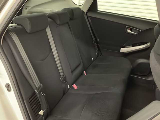 トヨタ プリウス S ツーリングセレクション 熊本県 2013(平25)年 4.5万km ホワイトパールクリスタルシャイン 純正ナビ（NSCP-W62）/TV/Bluetooth/CD/ビルトインETC/LEDヘッドライト/純正17インチAW/純正フロアマット/スマートキー/アイドリングストップ/ステアリングスイッチ/フォグランプ