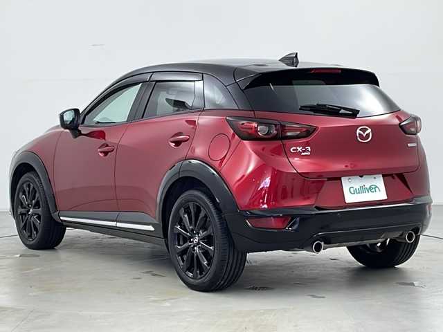 マツダ ＣＸ－３ 15S スーパー エッジー 道央・札幌 2023(令5)年 0.2万km 赤／黒 ・純正ナビ＆TV＆CD＆DVD＆BT/・全方位カメラ/・純正エンジンスターター/・レーダークルーズコントロール/・衝突軽減ブレーキ/・ブラインドスポットモニター/・車線逸脱警報システム/・車間認知支援システム/・ヘッドアップディスプレイ/・ドライバーアテンションアラート/・アイドリングストップ/・コーナーセンサー/・オートマチックハイビーム/・ハーフレザーシート/・前席シートヒーター/・ステアリングヒーター/・リアフォグランプ/・LEDライト/・LEDフォグ/・社外ETC/・スマートキー