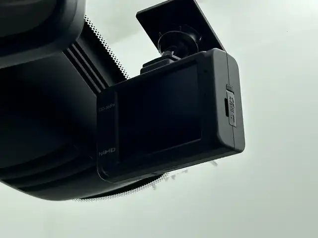 日産 セレナ ハイウェイスター Vセレクション 熊本県 2017(平29)年 7.7万km アズライトブルー 純正フリップダウンモニター/純正9インチナビMM516D-L/（フルセグTV/BT/CD/DVD/SD/USB）/アラウンドビューモニター/インテリジェントルームミラー/社外前方ドライブレコーダー/ハンズフリー両側パワースライドドア/ETC/パーキングアシスト/プロパイロット/エマージェンシーブレーキ/車線逸脱警報/前後クリアランスソナー/ふらつき警報/アイドリングストップ/インテリジェントルームミラー/横滑り防止/電動パーキングブレーキ/ブレーキホールド/純正フロアマット/社外１６インチAW/オートライト/オートマチックハイビーム/LEDヘッドライト/フォグライト/スマートキー/プッシュスタート/スペアキー1本