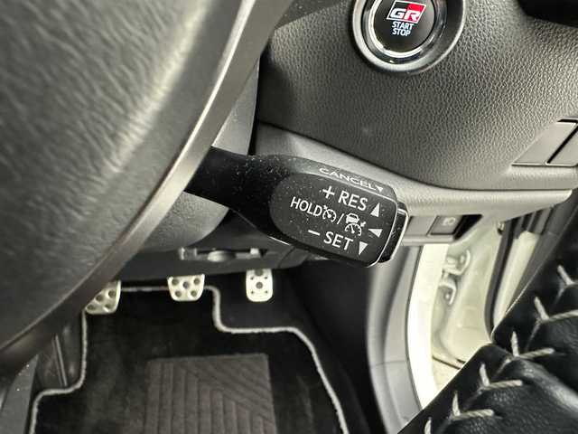 トヨタ Ｃ－ＨＲ S－T GRスポーツ 兵庫県 2021(令3)年 2.8万km ブラック/ホワイトパールクリスタルシャイン 2トーン 6速MT/純正SDナビ/(NSZT-W68T)/フルセグ CD DVD BT MSV/バックカメラ/ALPINEデジタルインナーミラー/ドラレコ内臓/レーダークルーズコントロール/プリクラッシュセーフティー/LDA/社外4本出しマフラー/GRフロントサイドスポイラー/GRサイドスカート/GRリアスポイラー/GRキャリパー/BBS19インチアルミホイール/LEDヘッドライト/LEDフォグライト/オートライト/オートハイビーム/ハーフレザーシート/シートヒーター/ビルトインETC2.0/スマートキー