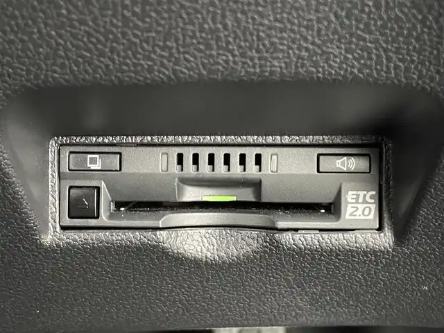トヨタ プリウス ＰＨＶ S GRスポーツ 茨城県 2020(令2)年 1.5万km プラチナホワイトパールマイカ 純正ナビ/【ラジオ・ＣＤ・ＤＶＤ・TV・SD・BT】/シートヒーター/レーダークルコン/ETC2.0/Bカメラ/左サイドカメラ/Fカメラ/100V電源/GR専用ハーフレザーシート/GR専用ステアリング/GR専用アルミホイール/オートライト/Fフォグ/LEDライト