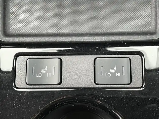 トヨタ プリウス ＰＨＶ S GRスポーツ 茨城県 2020(令2)年 1.5万km プラチナホワイトパールマイカ 純正ナビ/【ラジオ・ＣＤ・ＤＶＤ・TV・SD・BT】/シートヒーター/レーダークルコン/ETC2.0/Bカメラ/左サイドカメラ/Fカメラ/100V電源/GR専用ハーフレザーシート/GR専用ステアリング/GR専用アルミホイール/オートライト/Fフォグ/LEDライト