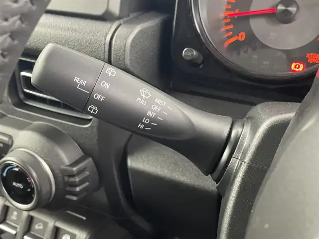 スズキ ジムニー XC 埼玉県 2025(令7)年 0.1万km未満 ブルーイッシュブラックパール3 ４WD/デュアルセンサーブレーキサポート/クルーズコントロール/横滑り防止装置/盗難防止装置/レーンキープアシスト/コーナーセンサー/LEDヘッドライト/オートライト/シートヒーター/純正16インチアルミホイール/スマートキー/プッシュスタート