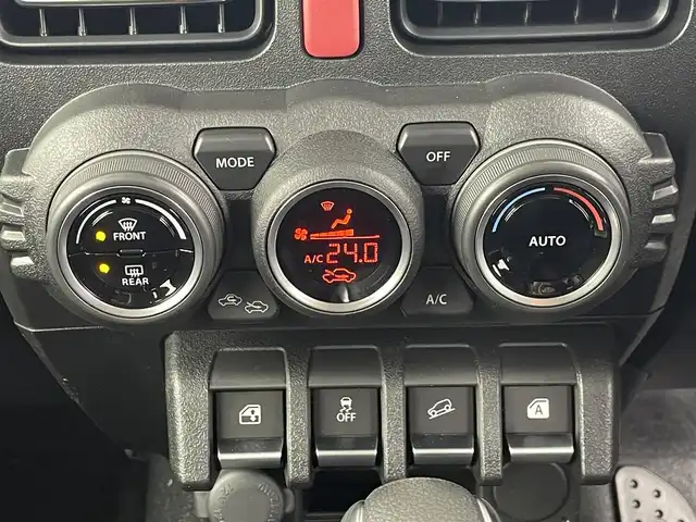 スズキ ジムニー XC 埼玉県 2025(令7)年 0.1万km未満 ブルーイッシュブラックパール3 ４WD/デュアルセンサーブレーキサポート/クルーズコントロール/横滑り防止装置/盗難防止装置/レーンキープアシスト/コーナーセンサー/LEDヘッドライト/オートライト/シートヒーター/純正16インチアルミホイール/スマートキー/プッシュスタート