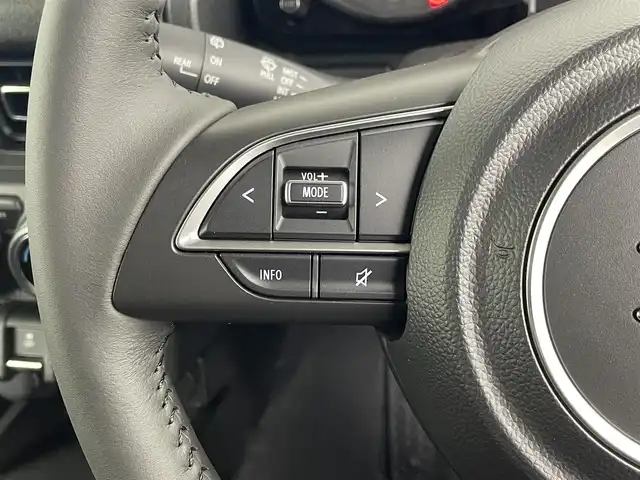 スズキ ジムニー XC 埼玉県 2025(令7)年 0.1万km未満 ブルーイッシュブラックパール3 ４WD/デュアルセンサーブレーキサポート/クルーズコントロール/横滑り防止装置/盗難防止装置/レーンキープアシスト/コーナーセンサー/LEDヘッドライト/オートライト/シートヒーター/純正16インチアルミホイール/スマートキー/プッシュスタート