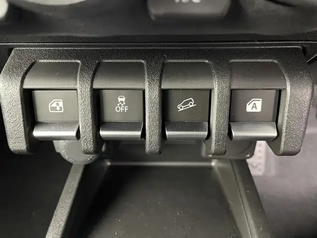 スズキ ジムニー XC 埼玉県 2025(令7)年 0.1万km未満 ブルーイッシュブラックパール3 ４WD/デュアルセンサーブレーキサポート/クルーズコントロール/横滑り防止装置/盗難防止装置/レーンキープアシスト/コーナーセンサー/LEDヘッドライト/オートライト/シートヒーター/純正16インチアルミホイール/スマートキー/プッシュスタート