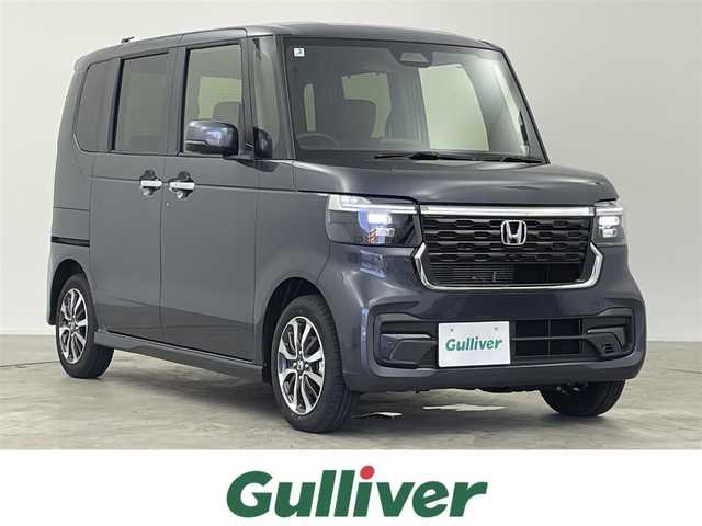 ホンダ Ｎ ＢＯＸ カスタム 千葉県 2025(令7)年 0.1万km未満 メテオロイドグレーメタリック ホンダセンシング/・衝突軽減ブレーキ/・先行車発進お知らせ機能/・歩行者事故低減ステアリング/・路外逸脱抑制機能/・標識認識機能/・渋滞追従機能付きアダクティブクルーズコントロール/・車線維持支援システム/・誤発進抑制機能/・近距離衝突軽減ブレーキ/・急アクセル抑制機能/・パーキングセンサーシステム/・オートマチックハイビーム/両側パワースライドドア/シートヒーター/電動パーキングブレーキ/オートブレーキホールド/LEDオートヘッドライト/純正アルミホイール/プッシュスタート/スマートキー/スペアキー1本