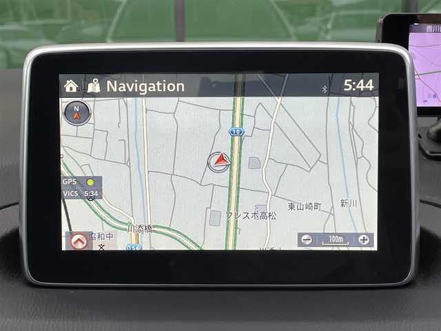 マツダ アクセラ スポーツ XD 香川県 2014(平26)年 8.4万km スノーフレイクホワイトパールマイカ 登録時走行距離：83797km/メーカー純正ナビ/　BT接続/バックカメラ/社外フロントカメラ/サンルーフ/TEIN車高調/柿本マフラー/エアロ/クルーズコントロール/ヘッドアップディスプレイ/リアビークルモニタリング/衝突被害軽減装置/レーンキープアシスト/横滑り防止装置/アイドリングストップ/ETC/レーダー探知機/MTモード付AT/革巻きステアリング/ステアリングスイッチ/パドルシフト/アルミペダル/ハーフレザーシート/シートヒーター/パワーシート/プッシュスタート/スマートキー/スペアキー