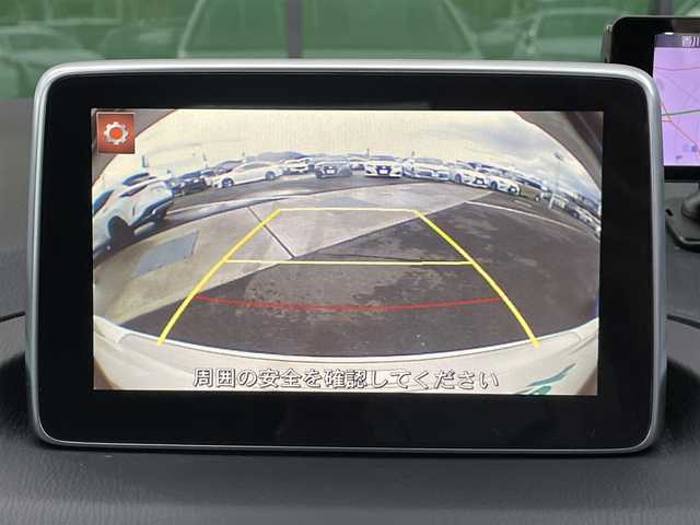 マツダ アクセラ スポーツ XD 香川県 2014(平26)年 8.4万km スノーフレイクホワイトパールマイカ 登録時走行距離：83797km/メーカー純正ナビ/　BT接続/バックカメラ/社外フロントカメラ/サンルーフ/TEIN車高調/柿本マフラー/エアロ/クルーズコントロール/ヘッドアップディスプレイ/リアビークルモニタリング/衝突被害軽減装置/レーンキープアシスト/横滑り防止装置/アイドリングストップ/ETC/レーダー探知機/MTモード付AT/革巻きステアリング/ステアリングスイッチ/パドルシフト/アルミペダル/ハーフレザーシート/シートヒーター/パワーシート/プッシュスタート/スマートキー/スペアキー