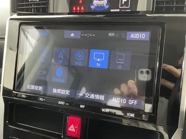 トヨタ ルーミー カスタムG 大阪府 2023(令5)年 1.3万km ターコイズブルーマイカメタリック 純正9incナビ(フルセグ/DVD再生/Bluetooth) 360カメラ 後席モニター ETC 両側パワースライドドア シートヒーター 衝突軽減 レーダークルコン クリアランスソナー ドラレコ