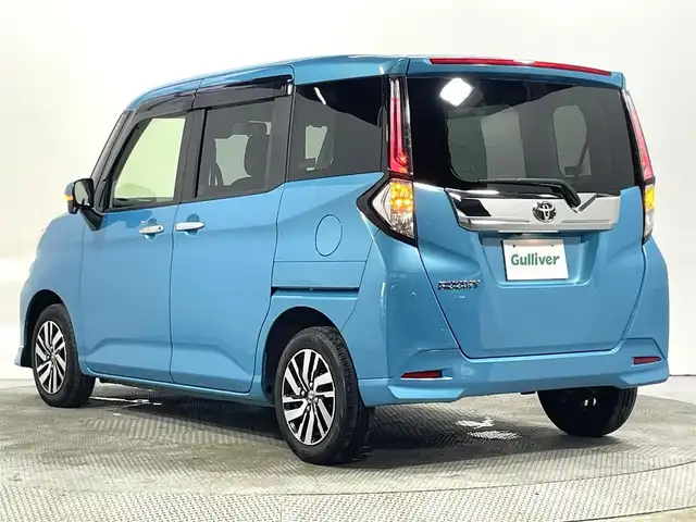 トヨタ ルーミー カスタムG 大阪府 2023(令5)年 1.3万km ターコイズブルーマイカメタリック 純正9incナビ(フルセグ/DVD再生/Bluetooth) 360カメラ 後席モニター ETC 両側パワースライドドア シートヒーター 衝突軽減 レーダークルコン クリアランスソナー ドラレコ