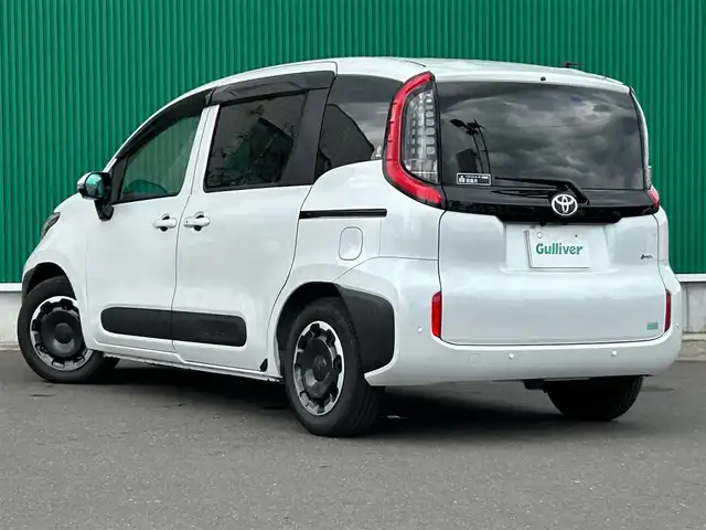 トヨタ シエンタ ハイブリッド Z 宮城県 2024(令6)年 0.7万km プラチナホワイトパールマイカ トヨタチームメイト/・アドバンストパーク/・パーキングサポートブレーキ（周囲静止物/後方歩行者）/・パノラミックビューモニター（床下透過表示機能付）/コンフォートパッケージ/・IRカット機能付ガラス/・ステアリングヒーター/・シートヒーター（運転席/助手席）/アクセサリーコンセント/寒冷地仕様/＝＝＝/セーフティセンス/・プリクラッシュセーフティ/・レーントレーシングアシスト/・レーンディパーチャーアラート/・レーダークルーズコントロール（停止保持機能有）/・アダプティブハイビームシステム/・ロードサインアシスト/・ドライバー異常時対応システム/・プロアクティブドライビングアシスト/・発進遅れ告知機能/パーキングサポートブレーキ（前後方静止物/後方接近車両）/ブラインドスポットモニター/ディスプレイオーディオプラス/・コネクティッドナビ対応10.5インチディスプレイ/・AppleCarPlay/AndroidAuto/・Bluetooth/・地デジTV/ドライブレコーダー/ETC車載機/ハンズフリーパワースライドドア（両側）