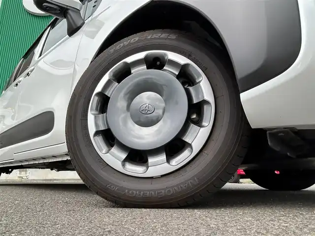 トヨタ シエンタ ハイブリッド Z 宮城県 2024(令6)年 0.7万km プラチナホワイトパールマイカ トヨタチームメイト/・アドバンストパーク/・パーキングサポートブレーキ（周囲静止物/後方歩行者）/・パノラミックビューモニター（床下透過表示機能付）/コンフォートパッケージ/・IRカット機能付ガラス/・ステアリングヒーター/・シートヒーター（運転席/助手席）/アクセサリーコンセント/寒冷地仕様/＝＝＝/セーフティセンス/・プリクラッシュセーフティ/・レーントレーシングアシスト/・レーンディパーチャーアラート/・レーダークルーズコントロール（停止保持機能有）/・アダプティブハイビームシステム/・ロードサインアシスト/・ドライバー異常時対応システム/・プロアクティブドライビングアシスト/・発進遅れ告知機能/パーキングサポートブレーキ（前後方静止物/後方接近車両）/ブラインドスポットモニター/ディスプレイオーディオプラス/・コネクティッドナビ対応10.5インチディスプレイ/・AppleCarPlay/AndroidAuto/・Bluetooth/・地デジTV/ドライブレコーダー/ETC車載機/ハンズフリーパワースライドドア（両側）