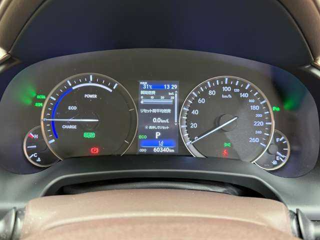 レクサス ＲＸ 450h バージョンL 千葉県 2016(平28)年 6.1万km ディープブルーマイカ 白革/レーダークルーズ　/ナビ　/ＴＶ/Ｂカメラ/リアエンターテイメントシステム　/Ｂｌｕｅｔｏｏｔｈ接続　/パワーバックドア　/ＨＵＤ　/オートハイビーム　/衝突軽減Ｂ　/ＢＳＭ　/ＬＫＡ　/ドラレコ　/ＥＴＣ