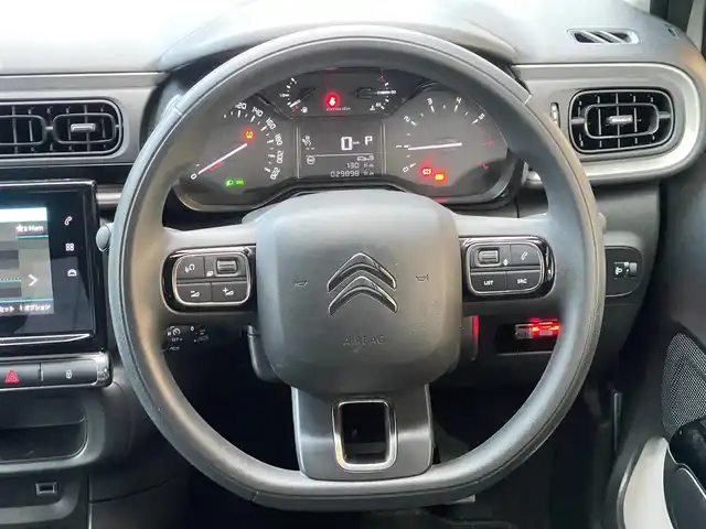 シトロエン シトロエン Ｃ３ フィール 山梨県 2021(令3)年 3万km ベージュ 後期　/Ａカープレイ　　/Ｂソナー　/ＬＥＤ　/ディスプレイオーディオ　/Ａライト　/Ａハイビーム　/ＬＤＷ　/衝突軽減Ｂ　/クルコン　/ＥＴＣ　/前後ドラレコ　/スマートキー