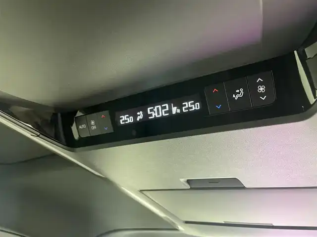トヨタ アルファード Z 岡山県 2025(令7)年 0.4万km ブラック トヨタチームメイトアドバンストパーク/モデリスタ/デジタルインナーミラー/プッシュスタート/100V電源/スマートキー/後席モニター/ビルトインETC2.0/全方位カメラ/フルセグテレビ/純正ナビ/ガラスルーフ/オットマン/電動リアゲート/サードシート/純正ドライブレコーダー/純正フロアマット/パワーシート/シートメモリー/シートヒーター/両側パワースライドドア/純正アルミホイール/オートライト/オートハイビーム/LEDヘッドライト
