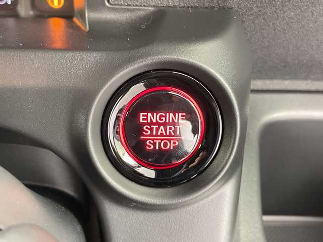 ホンダ Ｎ ＢＯＸ カスタム ターボ 道央・札幌 2025(令7)年 0.1万km メテオロイドグレーメタリック ・４WD  /  ホンダセンシング/・8インチ純正ディスプレイオーディオ/・BT.USB.AppleCarPlay.AndroidAuto/・バックカメラ/・両側パワースライドドア/・ハーフレザーシート/前席シートヒーター/・革巻きステアリング/・パーキングブレーキスイッチ/・ブレーキホールド/・LEDヘッドライト/・オートライト/オートマチックハイビーム/・プッシュスタート/スマートキー/・電動格納ミラー/オートリトラミラー