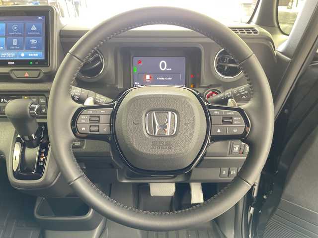 ホンダ Ｎ ＢＯＸ カスタム ターボ 道央・札幌 2025(令7)年 0.1万km メテオロイドグレーメタリック ・４WD  /  ホンダセンシング/・8インチ純正ディスプレイオーディオ/・BT.USB.AppleCarPlay.AndroidAuto/・バックカメラ/・両側パワースライドドア/・ハーフレザーシート/前席シートヒーター/・革巻きステアリング/・パーキングブレーキスイッチ/・ブレーキホールド/・LEDヘッドライト/・オートライト/オートマチックハイビーム/・プッシュスタート/スマートキー/・電動格納ミラー/オートリトラミラー