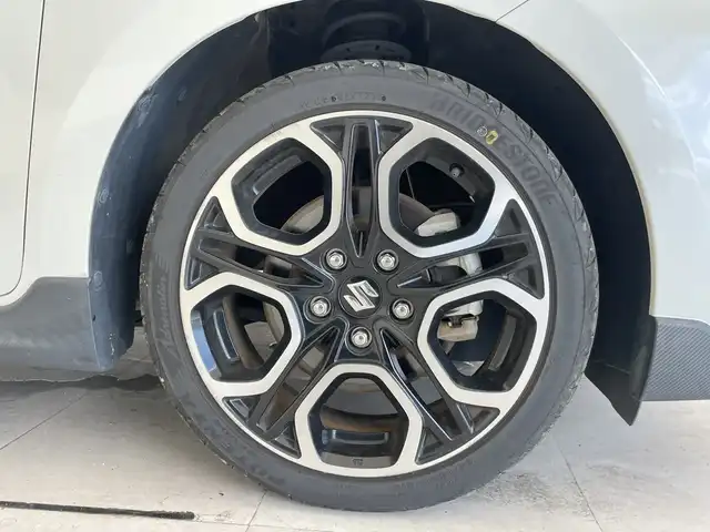 スズキ スイフト スポーツ セーフティPKG 愛知県 2019(平31)年 3.8万km ピュアホワイトP スズキセーフティパッケージ/純正SDナビ/全方位カメラ/クルーズコントロール/バックカメラ/純正アルミホイール/ETC2.0/LEDヘッドライト/オートライト/ドライブレコーダー/衝突軽減ブレーキ/フルセグテレビ/プッシュスタート/スマートキー/純正フロアマット