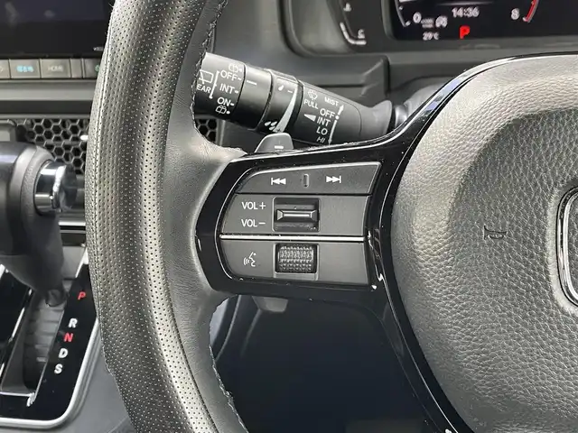 ホンダ ステップワゴン スパーダ 東京都 2023(令5)年 4.7万km クリスタルブラックパール 純正１１型ナビ　/両側電動スライドドア　/レーダークルーズコントロール　/電動リアゲート　/ＢＳＭ　/シートヒーター　/オットマン　/ＥＴＣ　/フルセグＴＶ　/純正フロアマット　/純正ＬＥＤ　/純正アルミホイール　/ＡＢＳ/横滑り防止装置/コーナーセンサー/レーンアシスト/盗難防止装置/衝突被害軽減ブレーキ