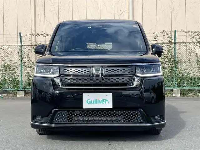 ホンダ ステップワゴン スパーダ 東京都 2023(令5)年 4.7万km クリスタルブラックパール 純正１１型ナビ　/両側電動スライドドア　/レーダークルーズコントロール　/電動リアゲート　/ＢＳＭ　/シートヒーター　/オットマン　/ＥＴＣ　/フルセグＴＶ　/純正フロアマット　/純正ＬＥＤ　/純正アルミホイール　/ＡＢＳ/横滑り防止装置/コーナーセンサー/レーンアシスト/盗難防止装置/衝突被害軽減ブレーキ