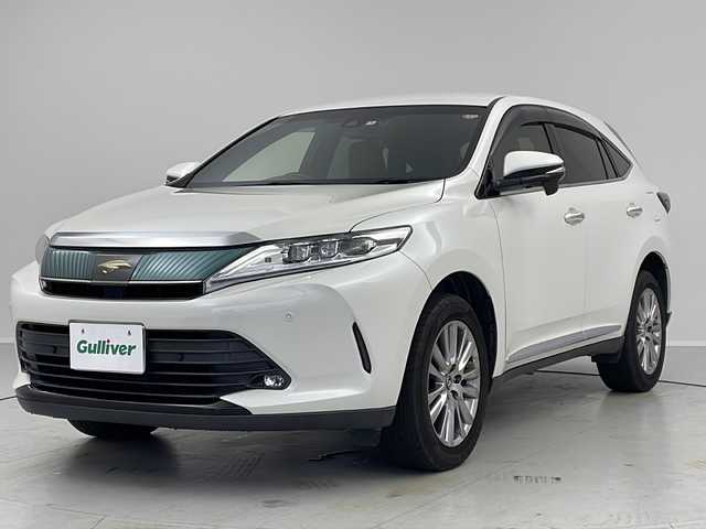 トヨタ ハリアー プレミアム 茨城県 2018(平30)年 7.5万km ホワイトパールクリスタルシャイン １０型ナビ　フルセグＴＶ　バックモニター　衝突軽減ブレーキ　電動リアゲート　ビルドインＥＴＣ　茶革シート　ＬＥＤヘッドライト　フォグランプ　純正１８インチアルミホイール　追従クルコン　横滑り防止装置